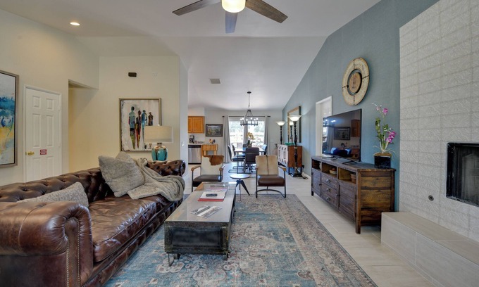 Morongo Valley House | Updated Abode: 22 Mi to Joshua Tree National Park!