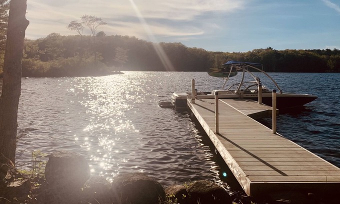 Nobleboro Cottage | UPDATED Cottage Overlooking Your Own Private Cove