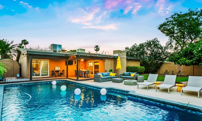 Pointe Scottsdale House | Updated, dog-friendly home with pool, putting green, fire pit, lanai, & WiFi