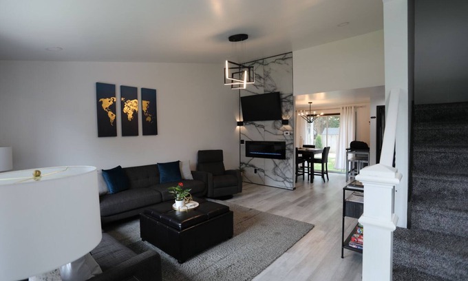 Appleton House | Updated Modern Stay
