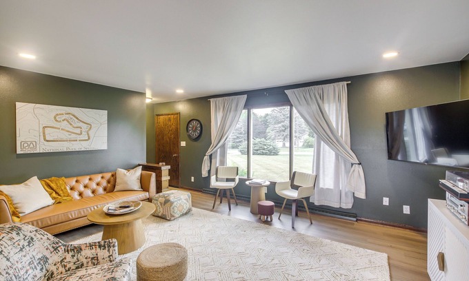 Plymouth House | Updated Plymouth Home ~ 5 Mi to Road America!