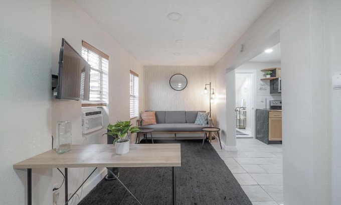 St. Petersburg - Clearwater Apartment | Updated St Pete Apartment at The Urban Standard 3