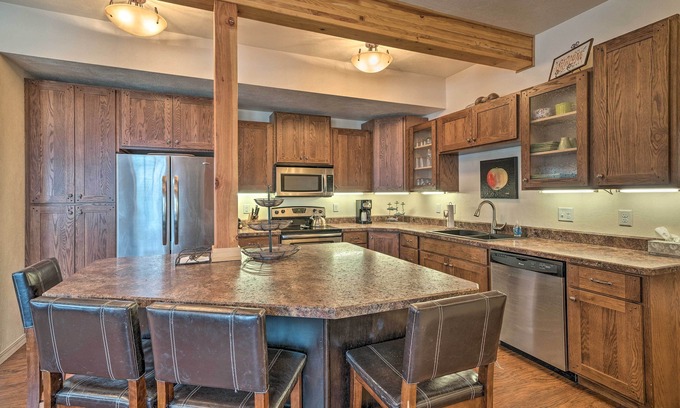 Red Lodge House | Updated Townhome w/Hot Tub - Walk to Downtown!
