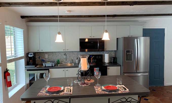 West Palm Beach Cottage | Upland Zen Retreat Cottage near Downtown West Palm Beach Pet Friendly