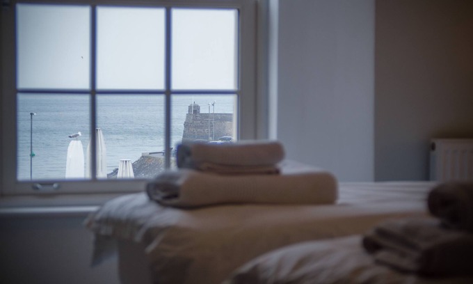Saundersfoot Apartment | Upper Deck - 2 Bedroom Apartment - Saundersfoot