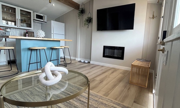 San Luis Obispo County Cottage | Upscale Beach Cottage - rock view - paddleboards