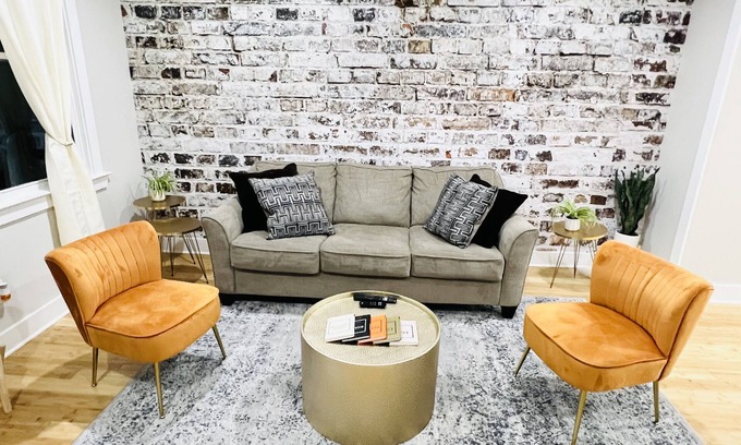 Kingman Park House | Upscale Central 4BDR Home @ Popular H Street Corridor+ Parking Free Cancellation