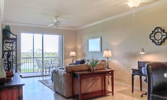 Braden River Condo | Upscale Condo in a Golf Club Gated Community