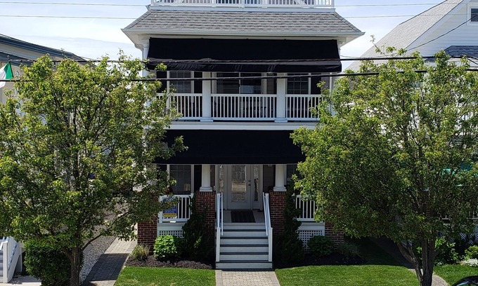 North End Condo | Upscale Condo Located in OC steps away from the beach and boardwalk!