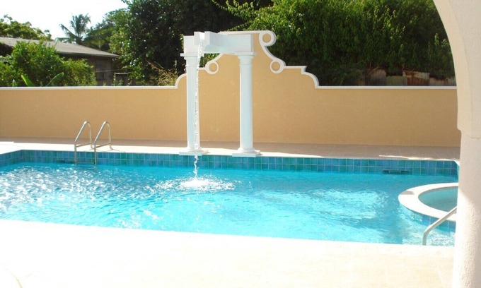 Rockley Apartment | Upscale furnished holiday apartment in quiet road with pool close to golf club