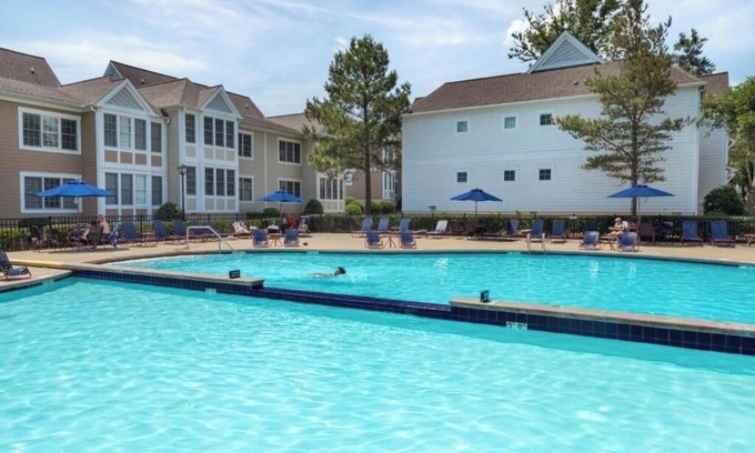 Lackey Resort | Upscale Gated Retreat w/Plush Bed & Garden Views Minutes from Jamestown