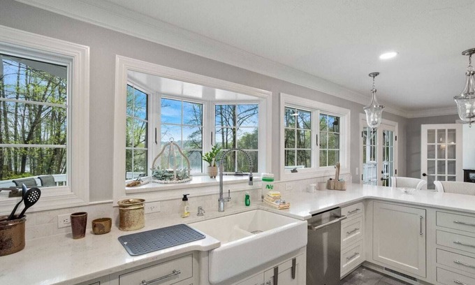 Wilkesboro House | Upscale Lake Home Near the Mountains