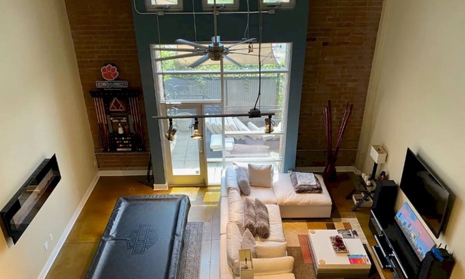 Third Ward Apartment | Upscale & Modern 2BR near Bank of America Stadium