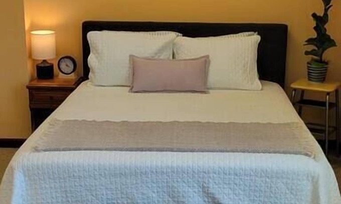 Bainbridge Apartment | Upstage Stay at The Historic Paxton Theatre