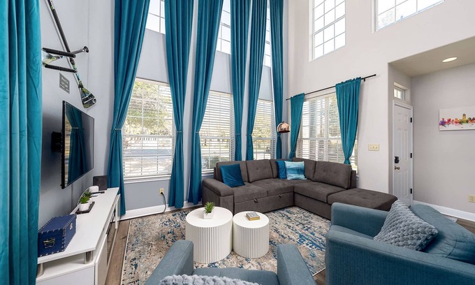 Govalle Apartment | Upstay - East Austin Family Home - 5min From DT
