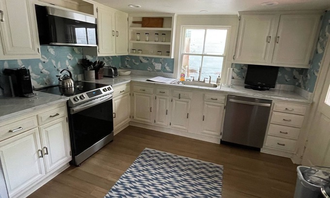 Audubon House | Uptown Retreat