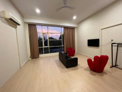 Jelapang House | Upview Cottage - 6-8pax, Gunung Lang-Ipoh Town