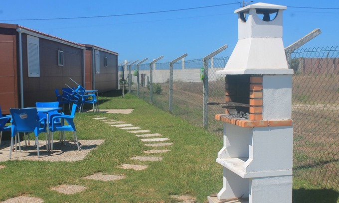 Ferrel House | Urban Art Camping Bungalow XL, located near beach