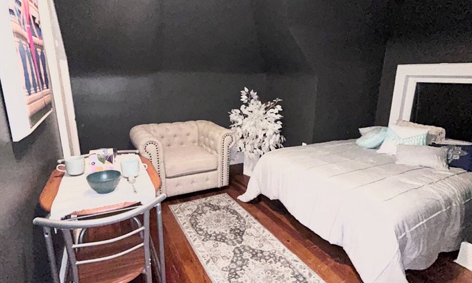 Montclair Apartment | Urban Attic is a cozy, bright and stylish 2 bedroom retreat.