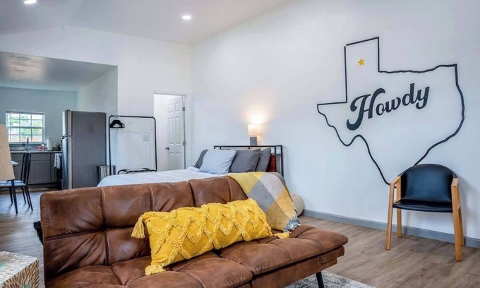 Amarillo House | Urban Blue Studio Downtown-A