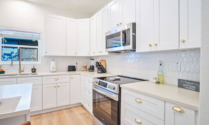 Denver Heights House | Urban Delight 4BR 3BA Near City Center
