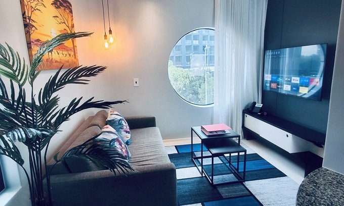 Sea Point Apartment | Urban Elephant Express The Flamingo