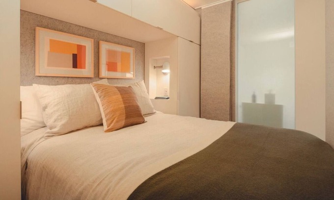 Old Fourth Ward Hotel | Urban Escape | 3x Family Stay w/Rooftop Access | Close to Prime Hotspots