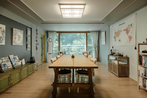 Seocho-gu House | Urban Escape for Women