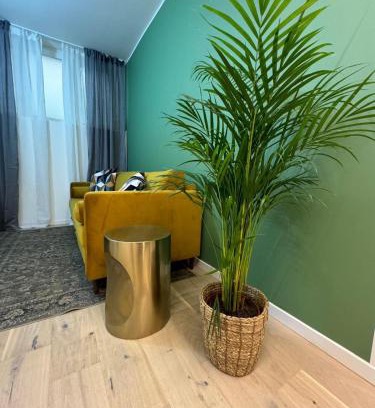 Bullona Apartment | Urban Green Suite