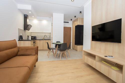 Bialystok Apartment | Urban Jungle apartament Emily