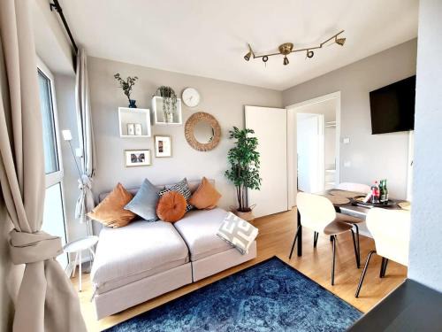 Lurup Apartment | Urban Living - Top Floor Apartment