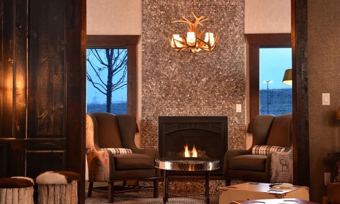 Broken Arrow Hotel | Urban Lodge Charm: Stylish Comfort & Cozy Amenities Await | 2 Units