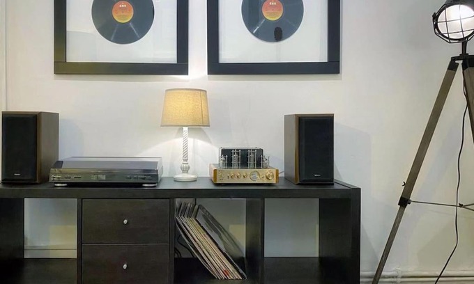 Castle Villa | Urban Music Style Townhouse in Swansea city center