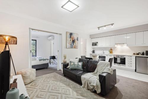 Perth Central Business District Apartment | Urban Oasis Apartment