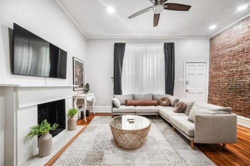 Shelby Park House | Urban Oasis Haven in St Catherine