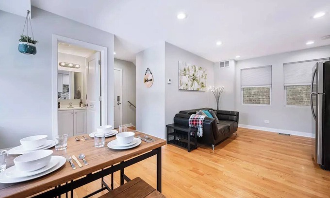 Lower West Side House | Urban Oasis in Heart of Chicagon