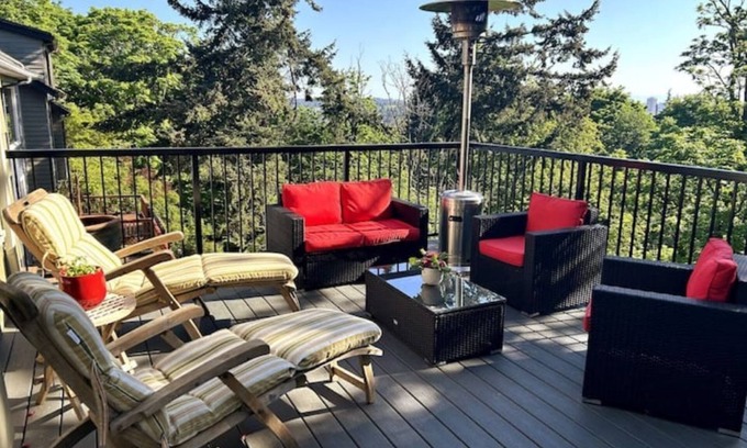East Queen Anne House | Urban Oasis on the top of Queen Anne Hill