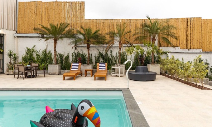 Zona Leste House | Urban Oasis / Photo and Event Studio AR-756