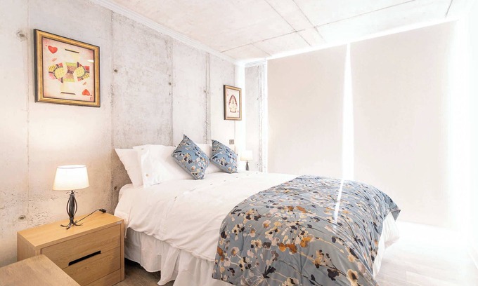 Santiago Apartment | Urban Retreat Mall Plaza Egana Comfort and Style