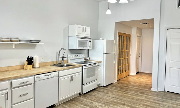 Niles Apartment | Urban Suites at Gather - Full Kitchen Studio