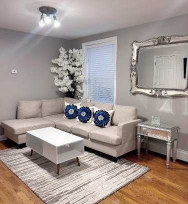 Montclair Apartment | Urban Zen