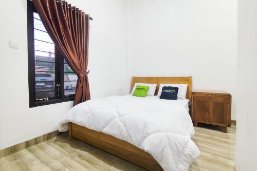 Jambi Hotel | Urbanview Hotel Syariah at Glory Guest House Kota Baru
