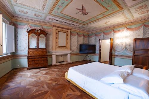 Urbino Apartment | Urbino Apartments - Palazzo Paltroni Suite