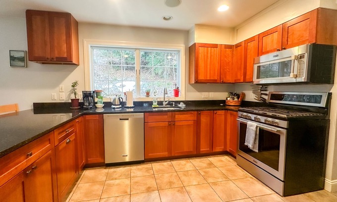 Waterbury House | Amazing views, near Stowe and Waitsfield