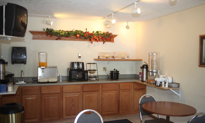 Grand Island Hotel | Usa Inns Of America
