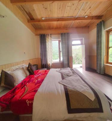 Banjar House | Usha Riverside - Kathkuni House