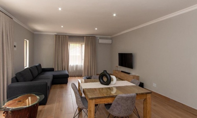 Nelspruit Apartment | Utopia on the Rock2