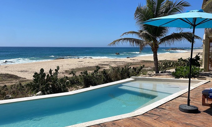 Santa Maria Tonameca House | Utopia Tiny Front Beach House in the mangroves