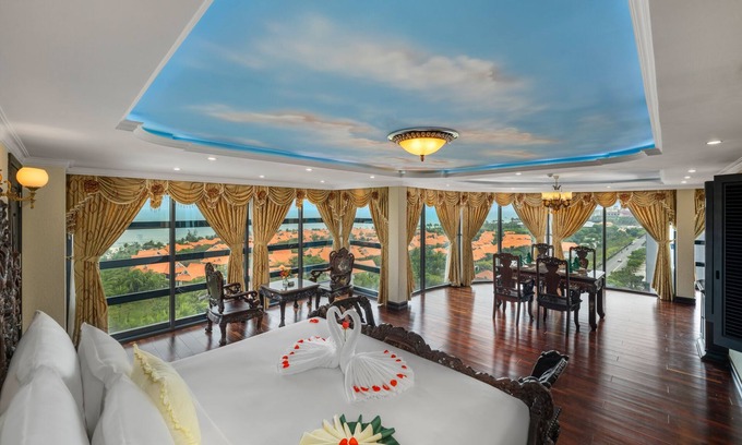 Ngu Hanh Son Hotel | V-Hotel Da Nang Beach