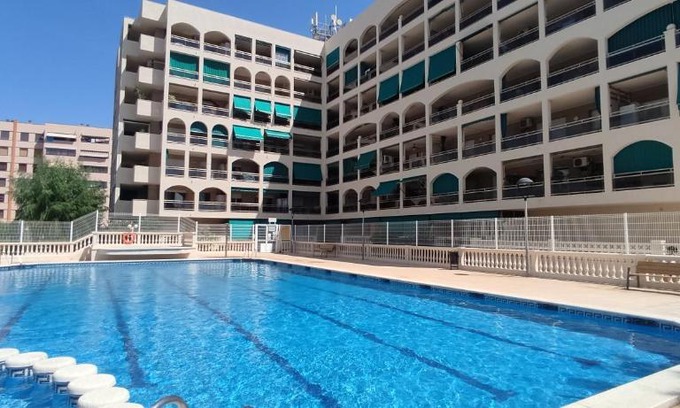 La Pineda Apartment | vacaciones en pineda con 2 piscinas, playa a 5 min